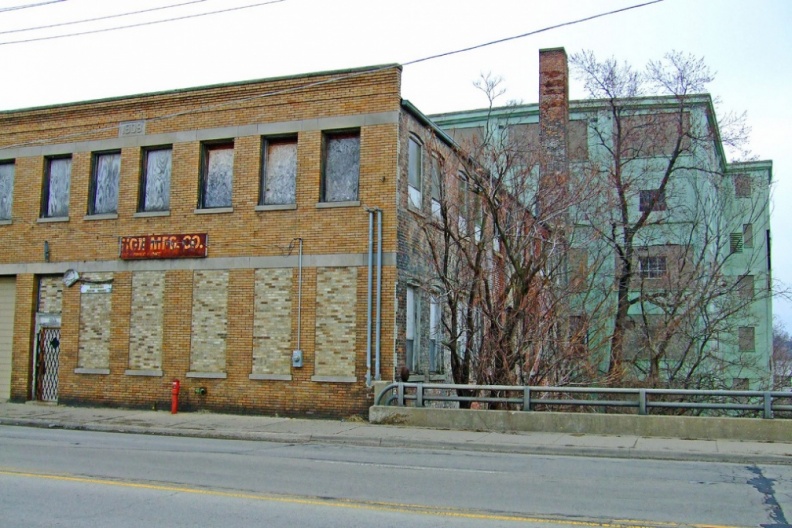The old Woodward building on Mill Street in Rockford_Ill_     Green building.jpg